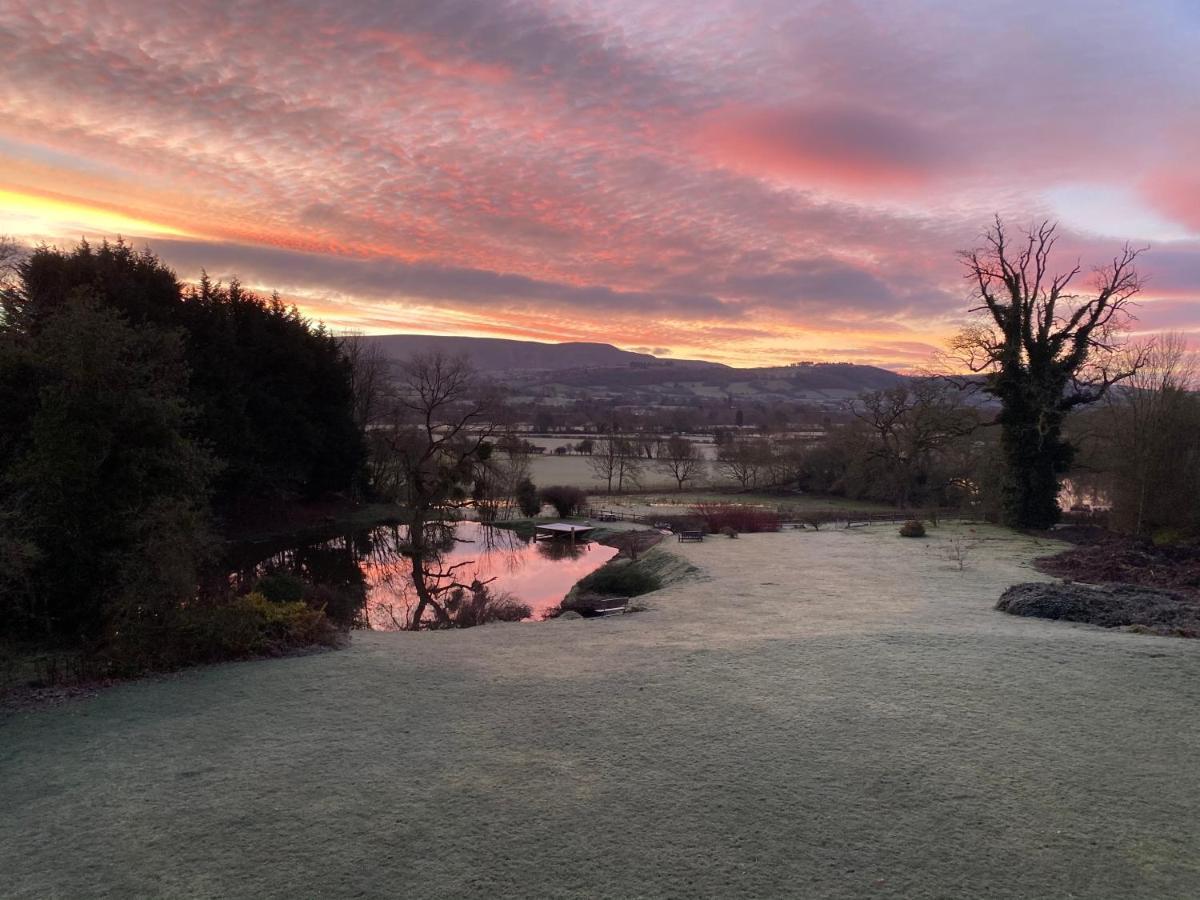 Cwmbach Lodge Luxury B&B Glasbury Buitenkant foto